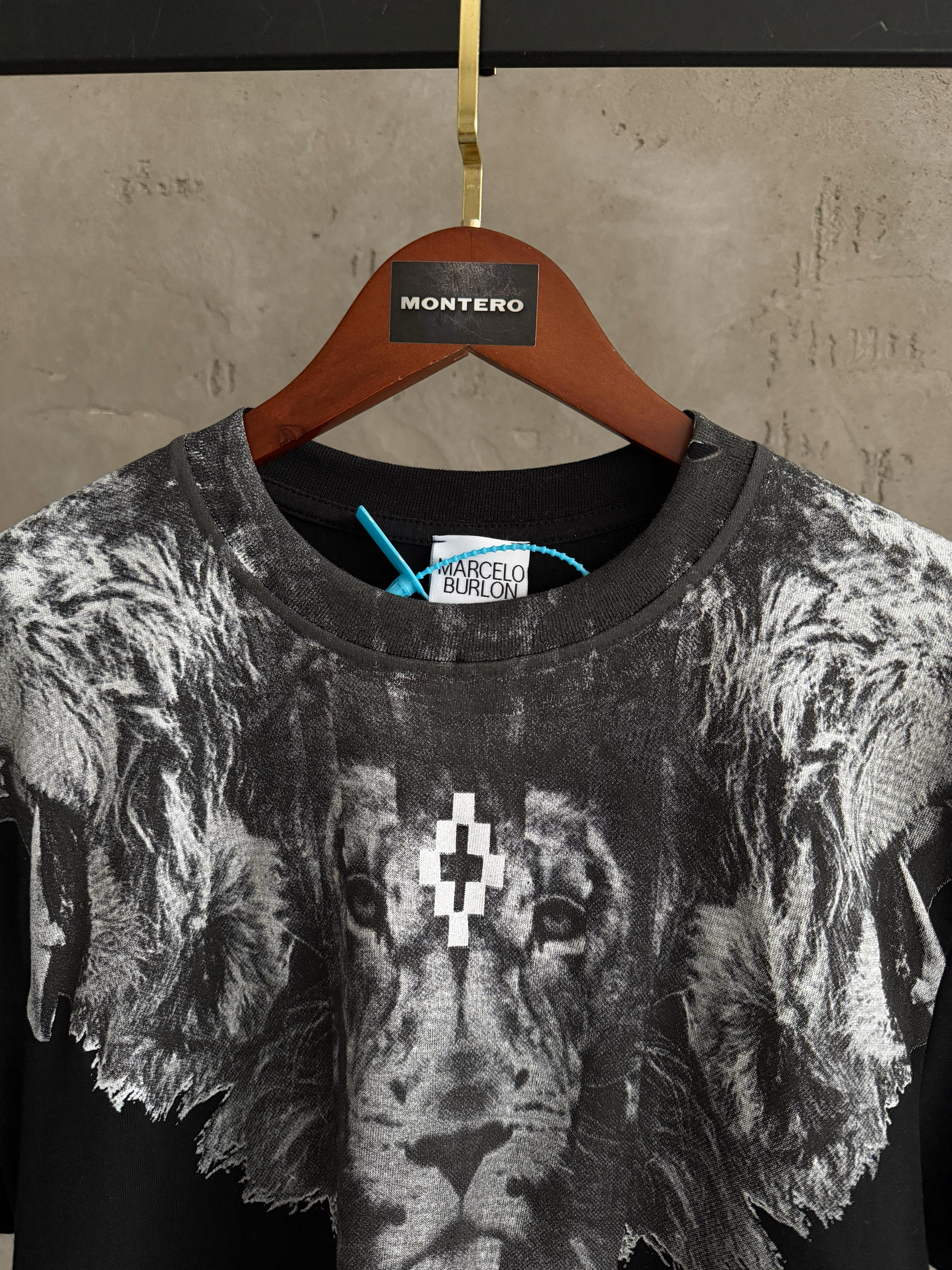 MB02 Marcelo Burlon Leo gri-siyah tshirt