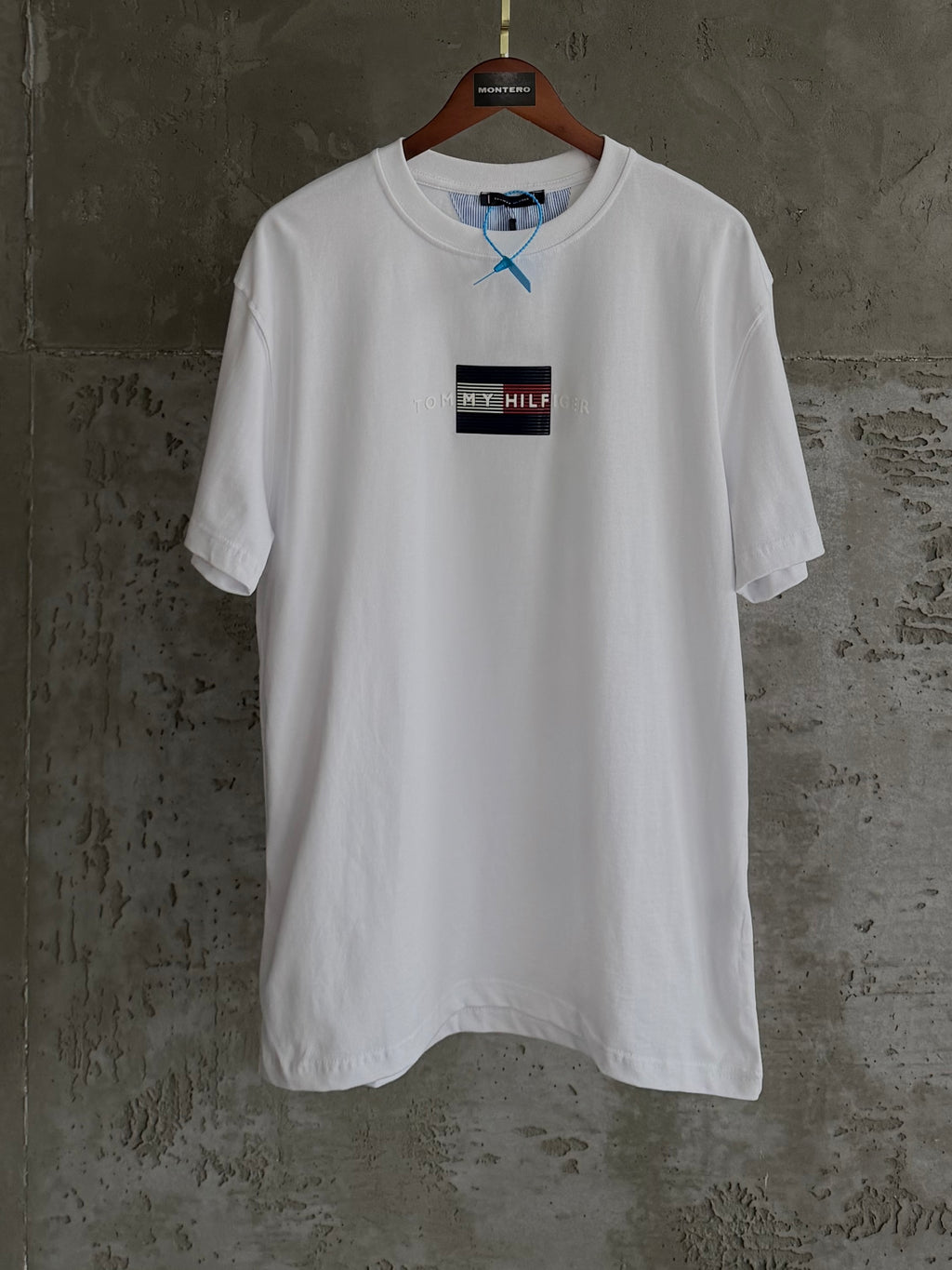 T01 Tommy yüksek baskılı beyaz tshirt