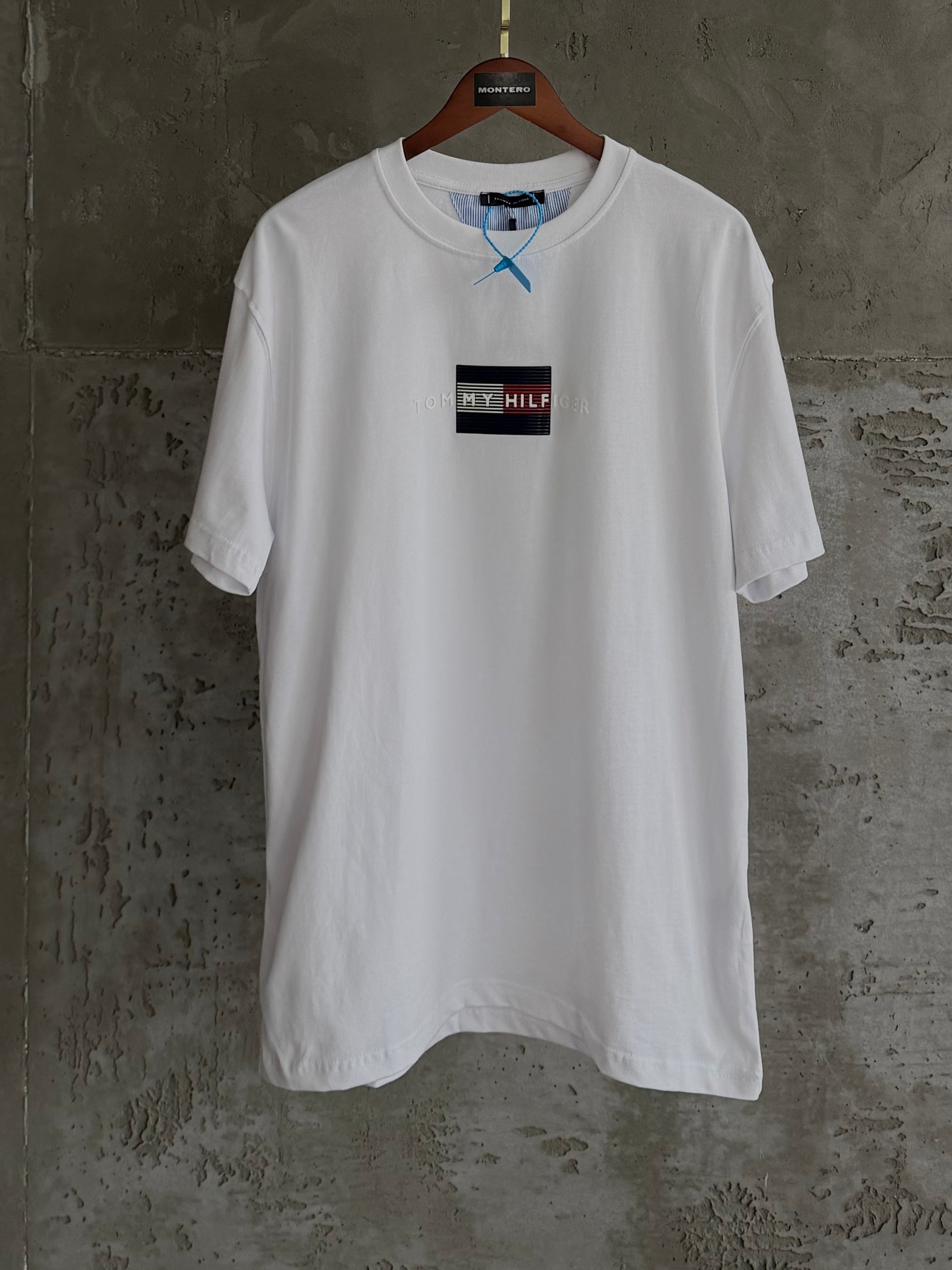T01 Tommy yüksek baskılı beyaz tshirt