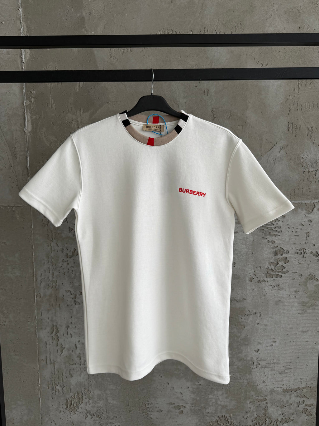 Burberry03 Takım beyaz