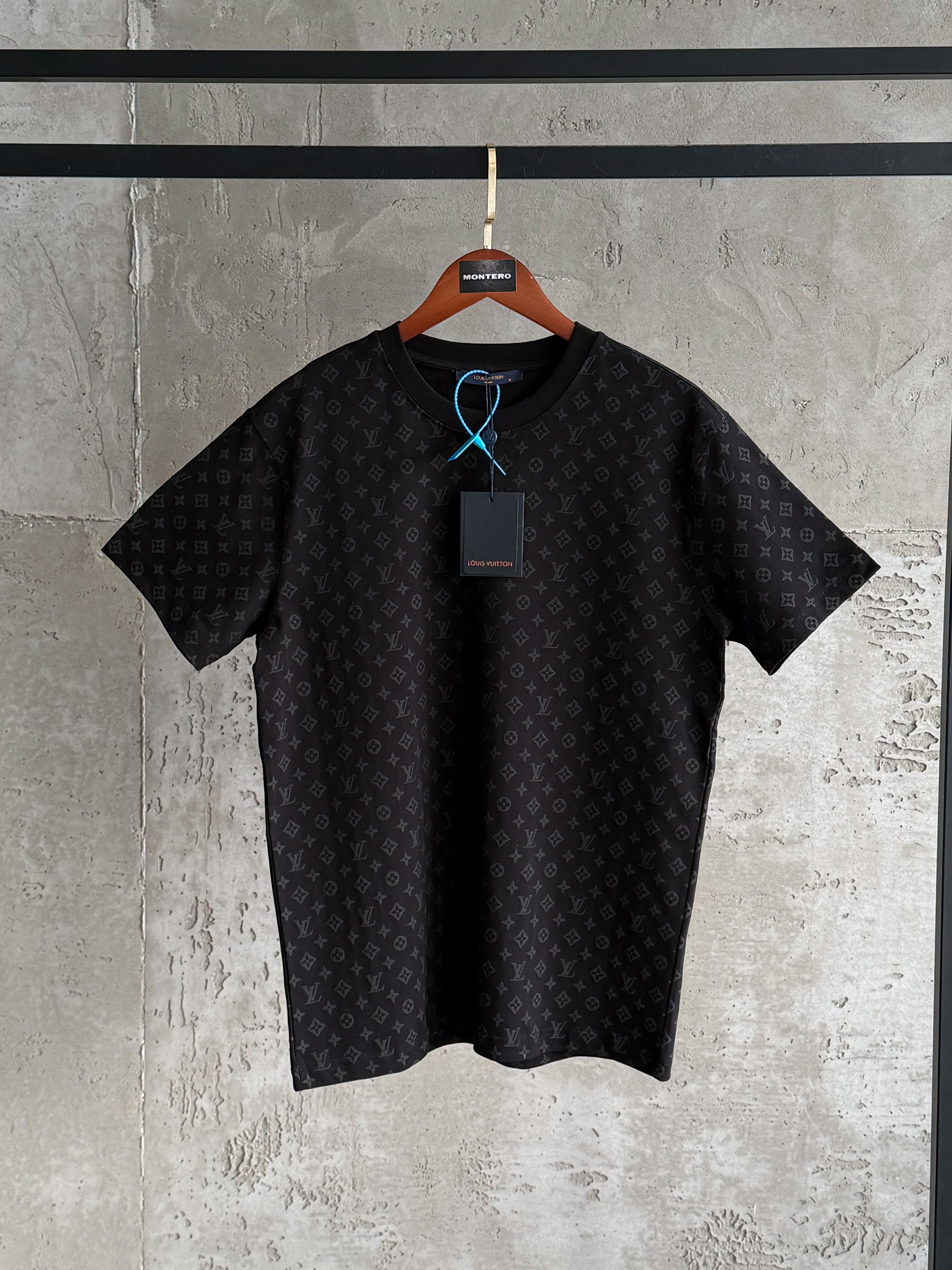LV10 L&V Prime siyah tshirt