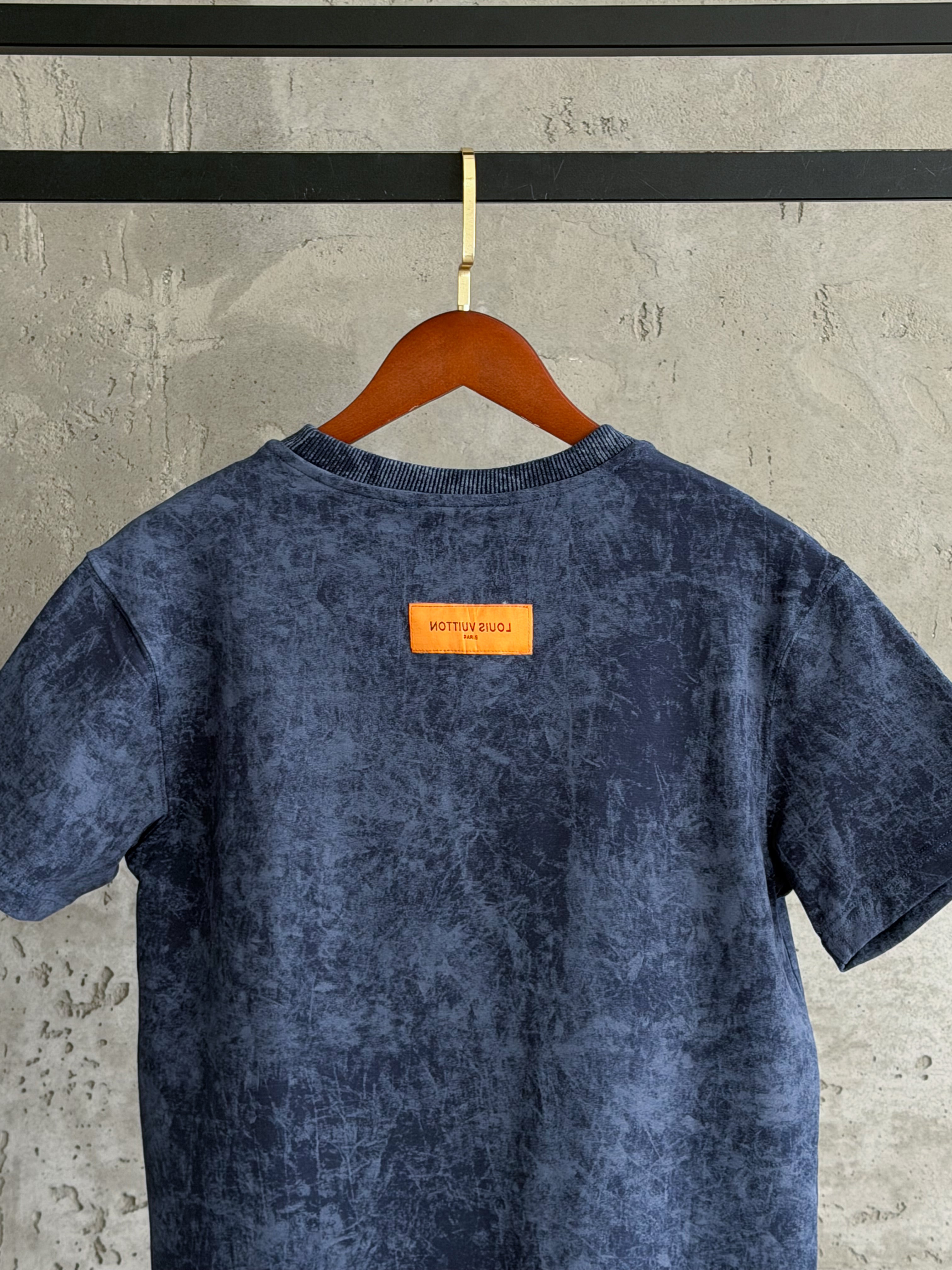 LV09 L&V Duman mavi tshirt
