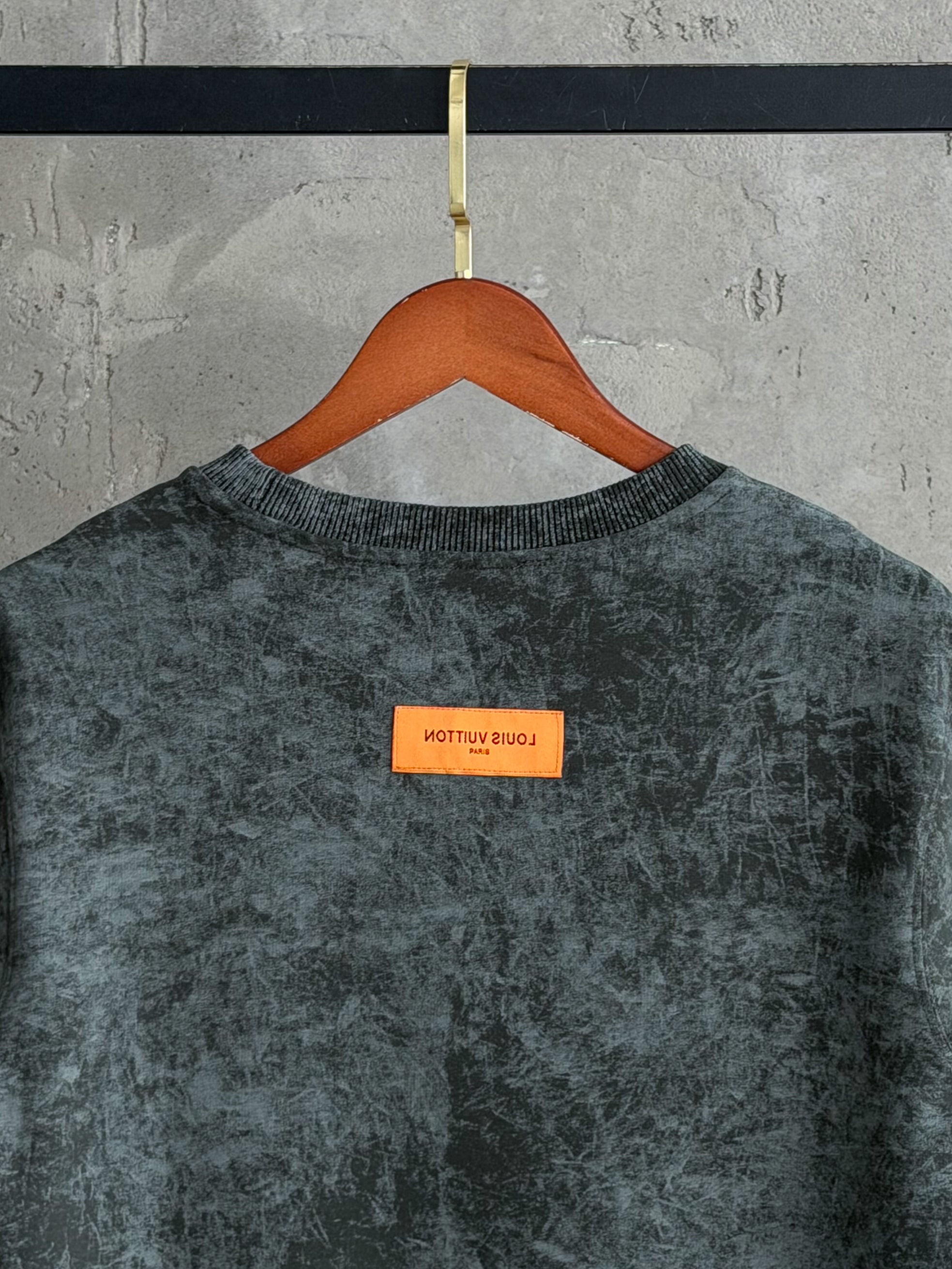 LV09 L&V Duman yeşil tshirt