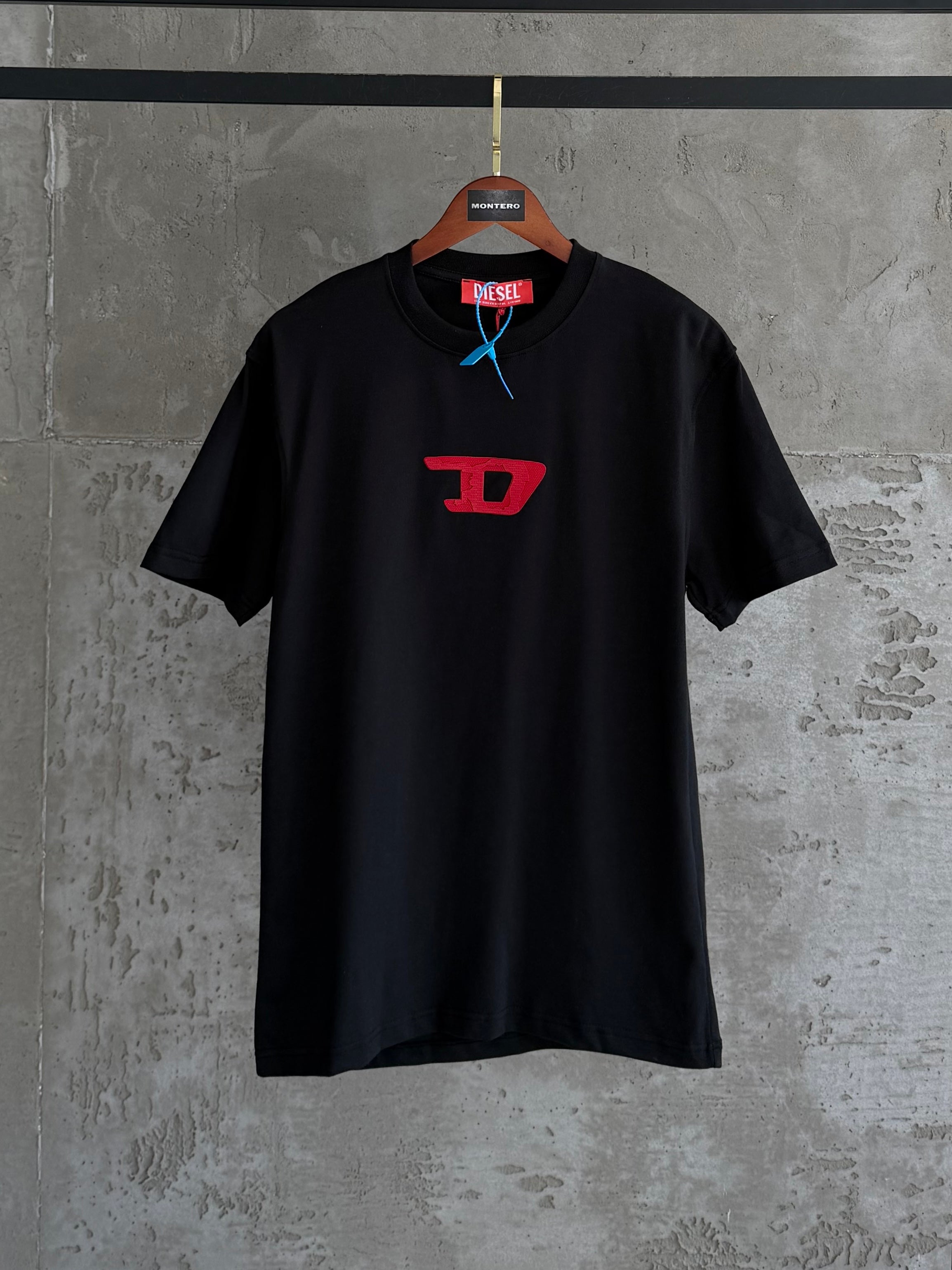 D01 Diesel logolu premium siyah tshirt