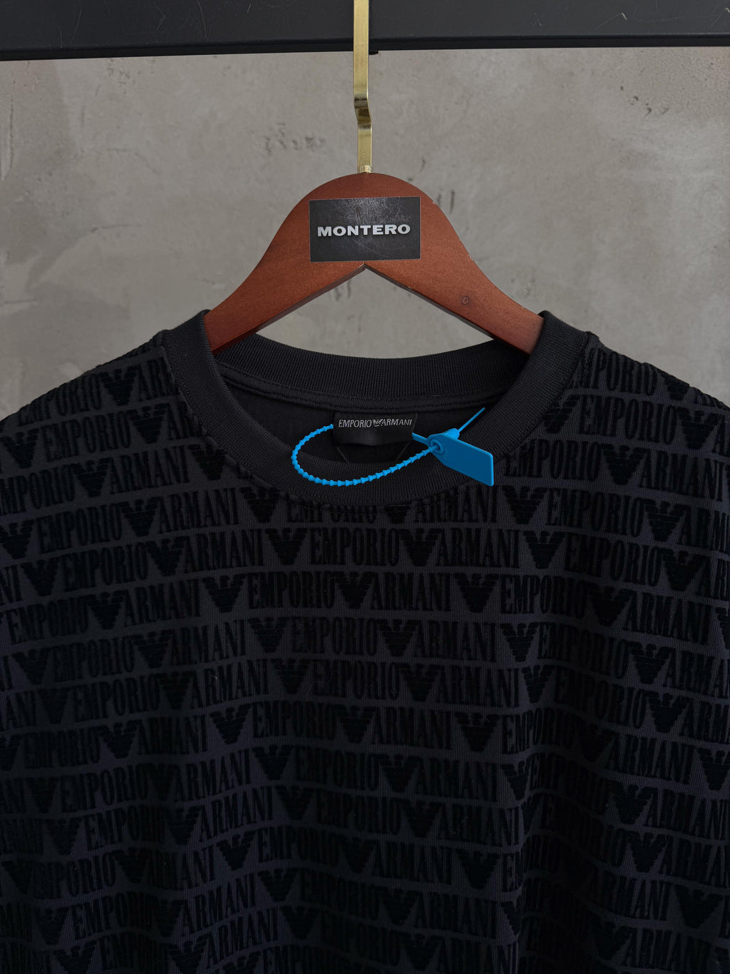 A01 Armanı Flok siyah tshirt