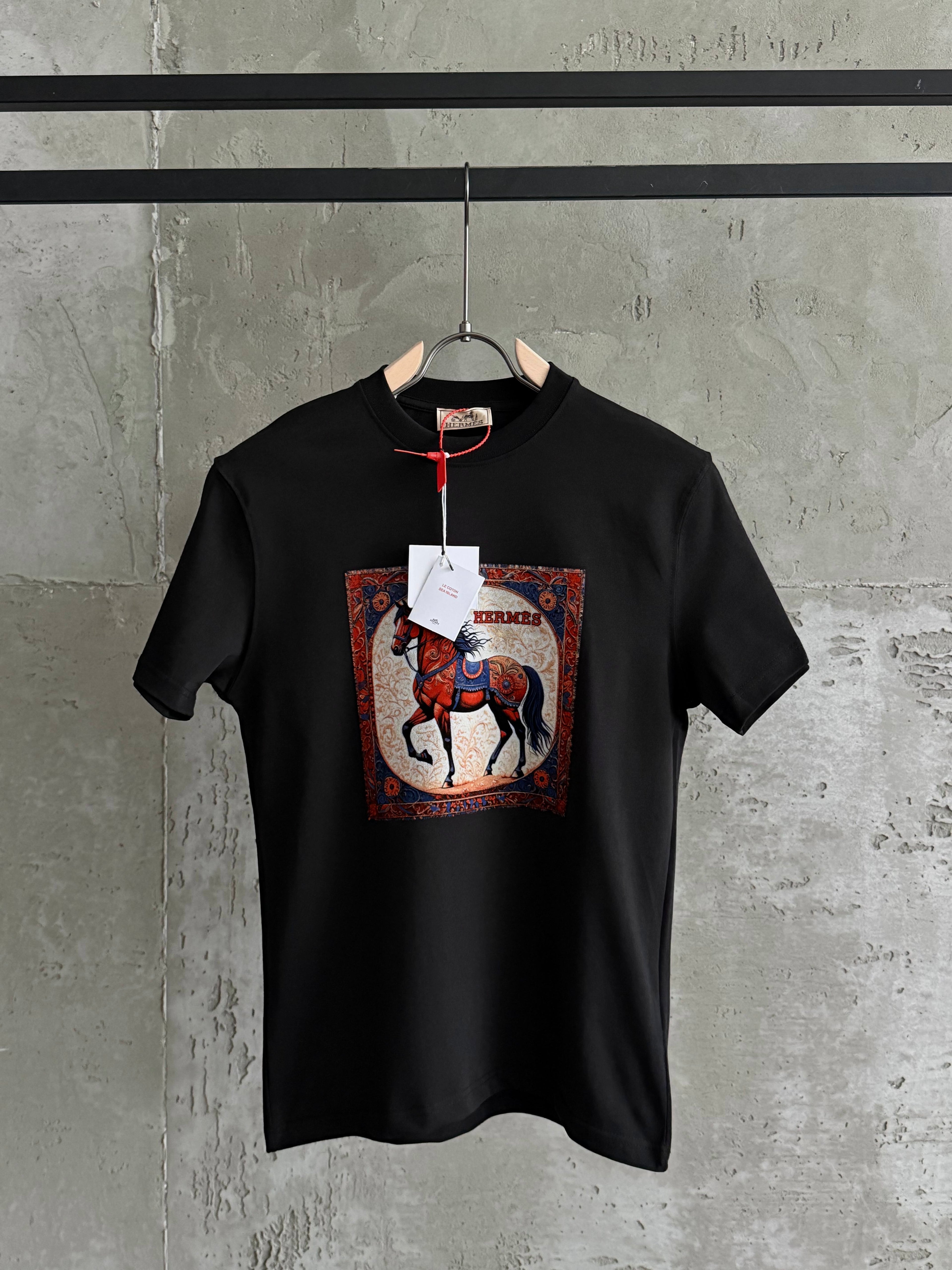 H02 Hermes Vintage siyah tshirt