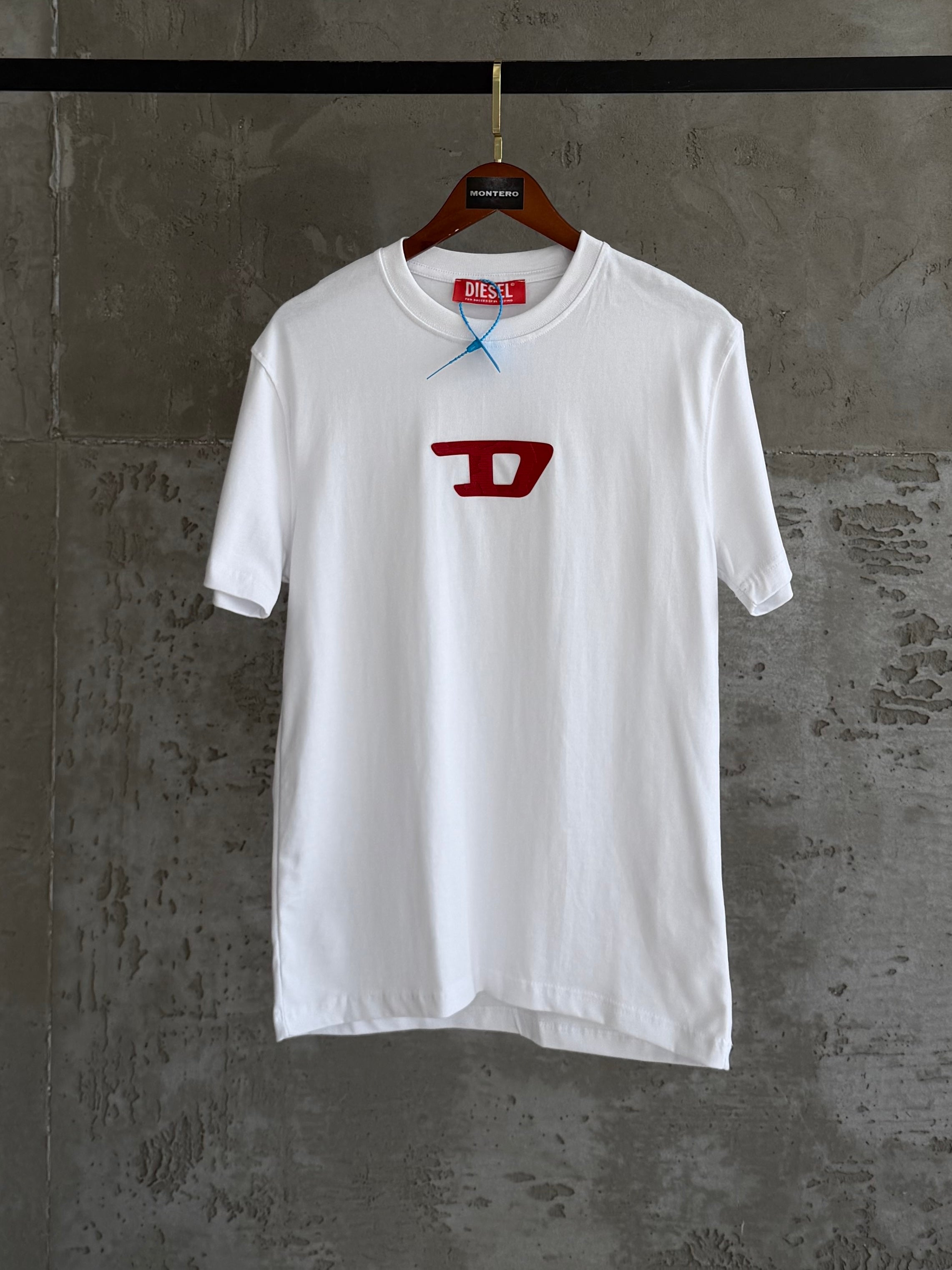 D01 Diesel logolu premium beyaz tshirt