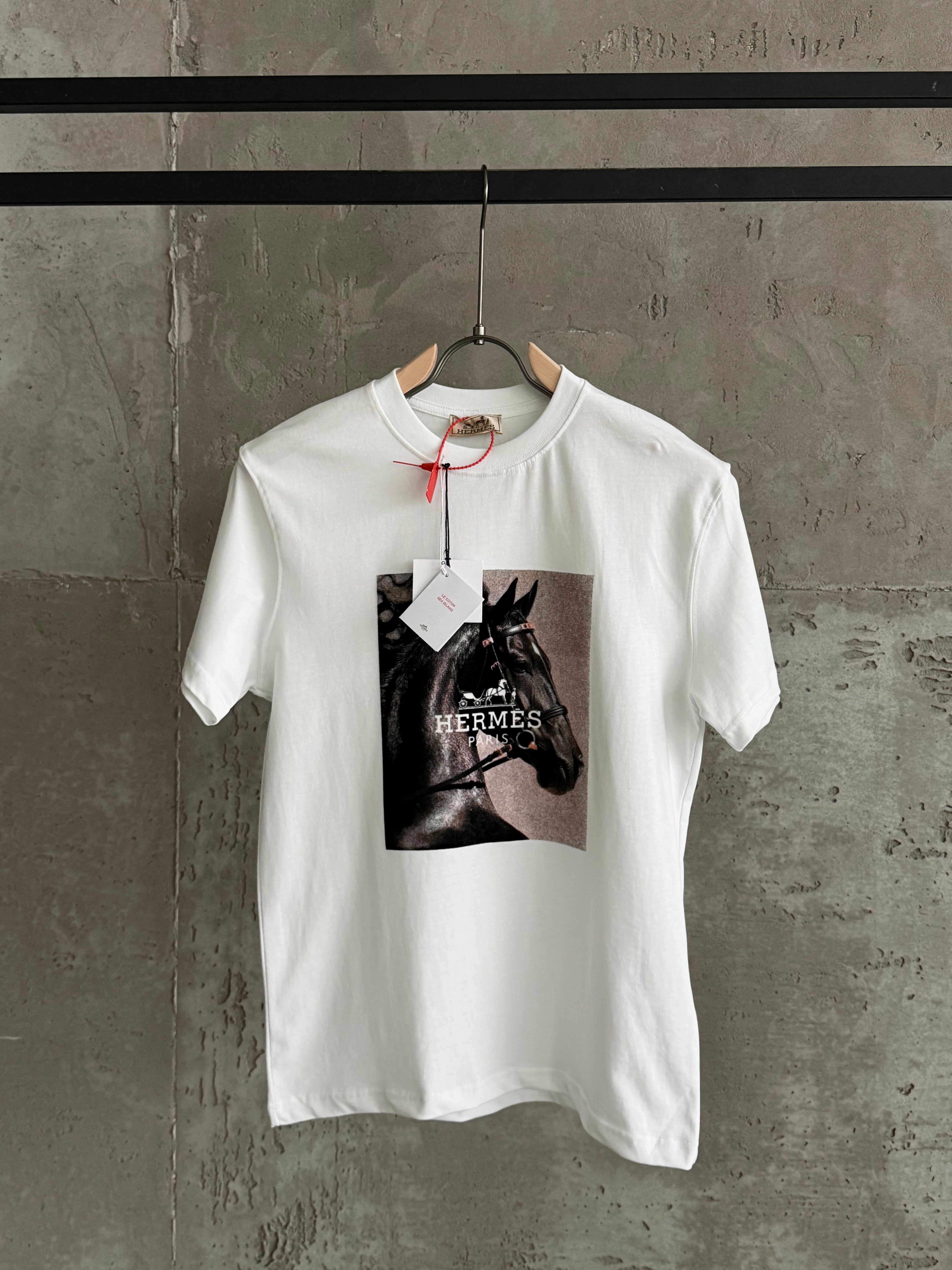 H06 Hermes Knight beyaz tshirt