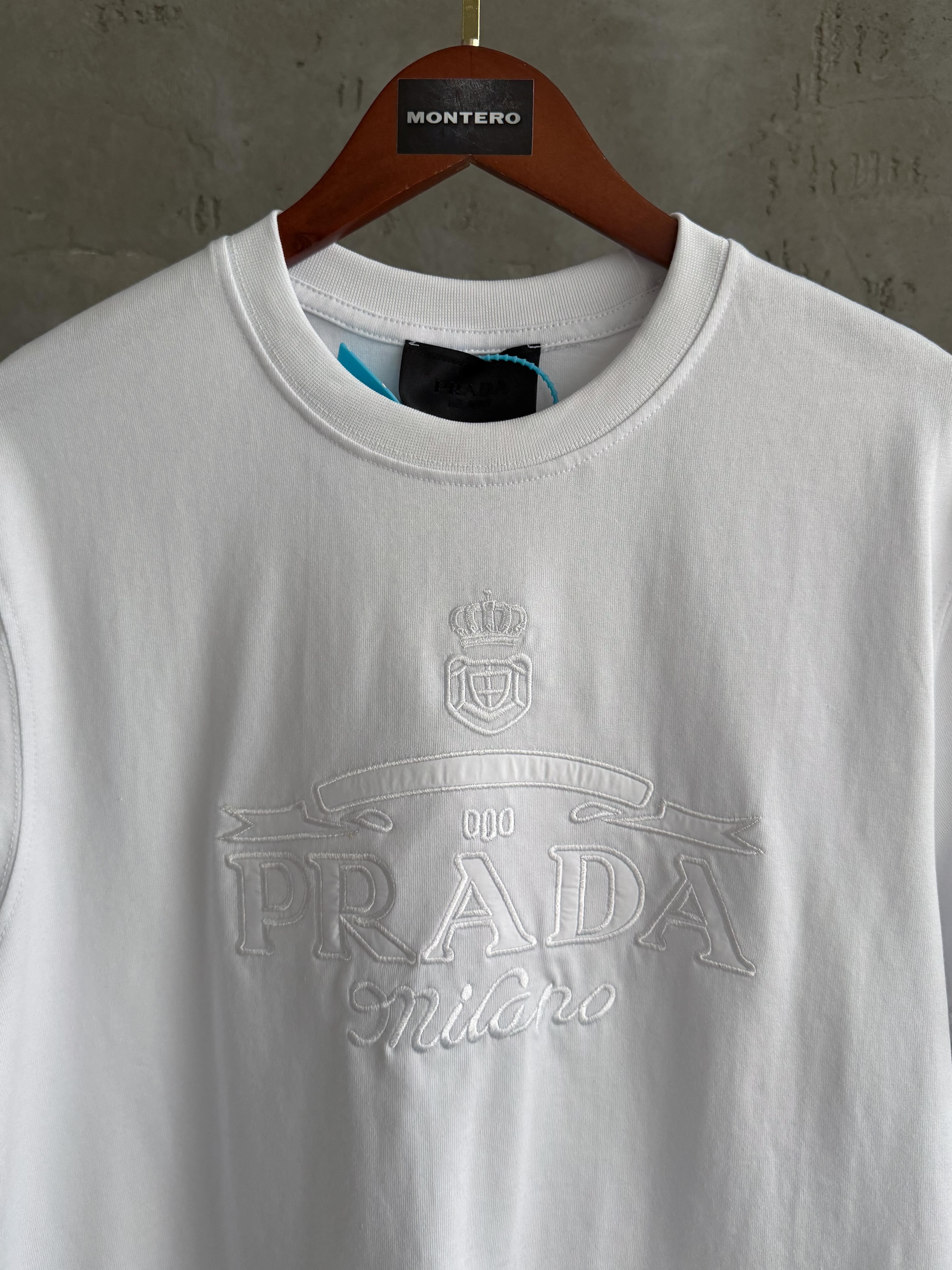 P03 Prada Premium beyaz tshirt