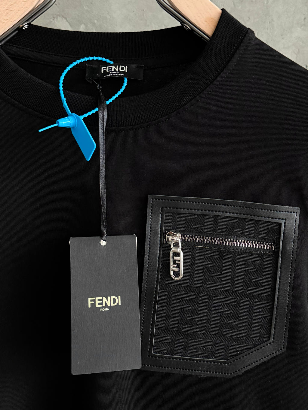 F01 Fendi Plus cepli siyah tshirt