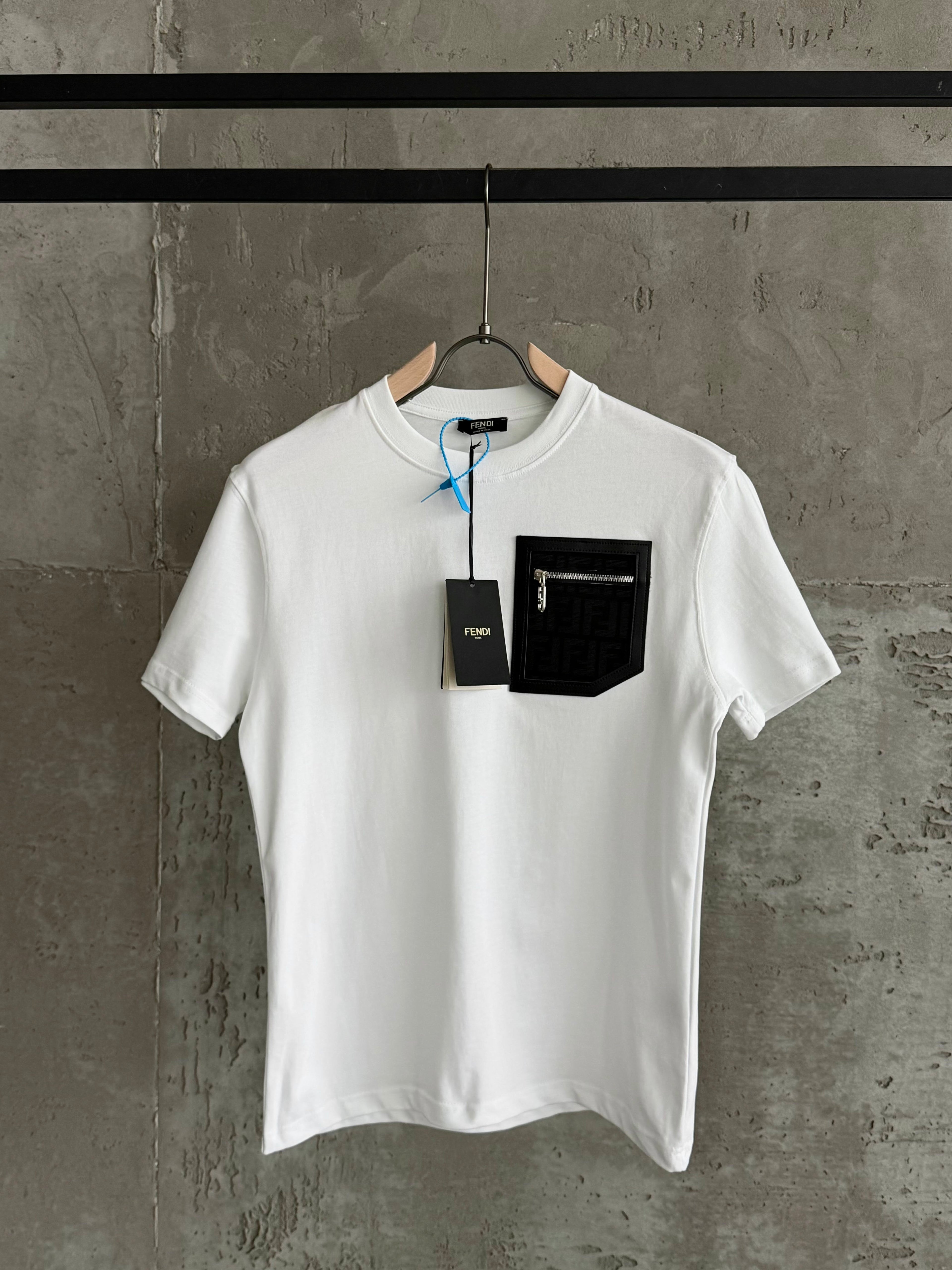 F01 Fendi Plus cepli beyaz tshirt