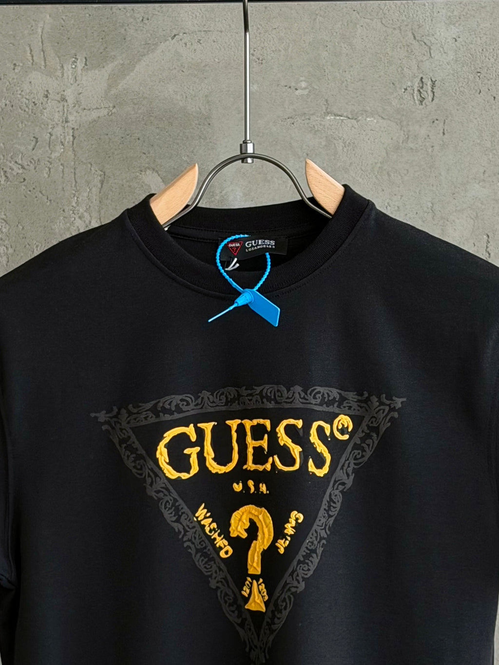 G03 Guess Çamur siyah tshirt