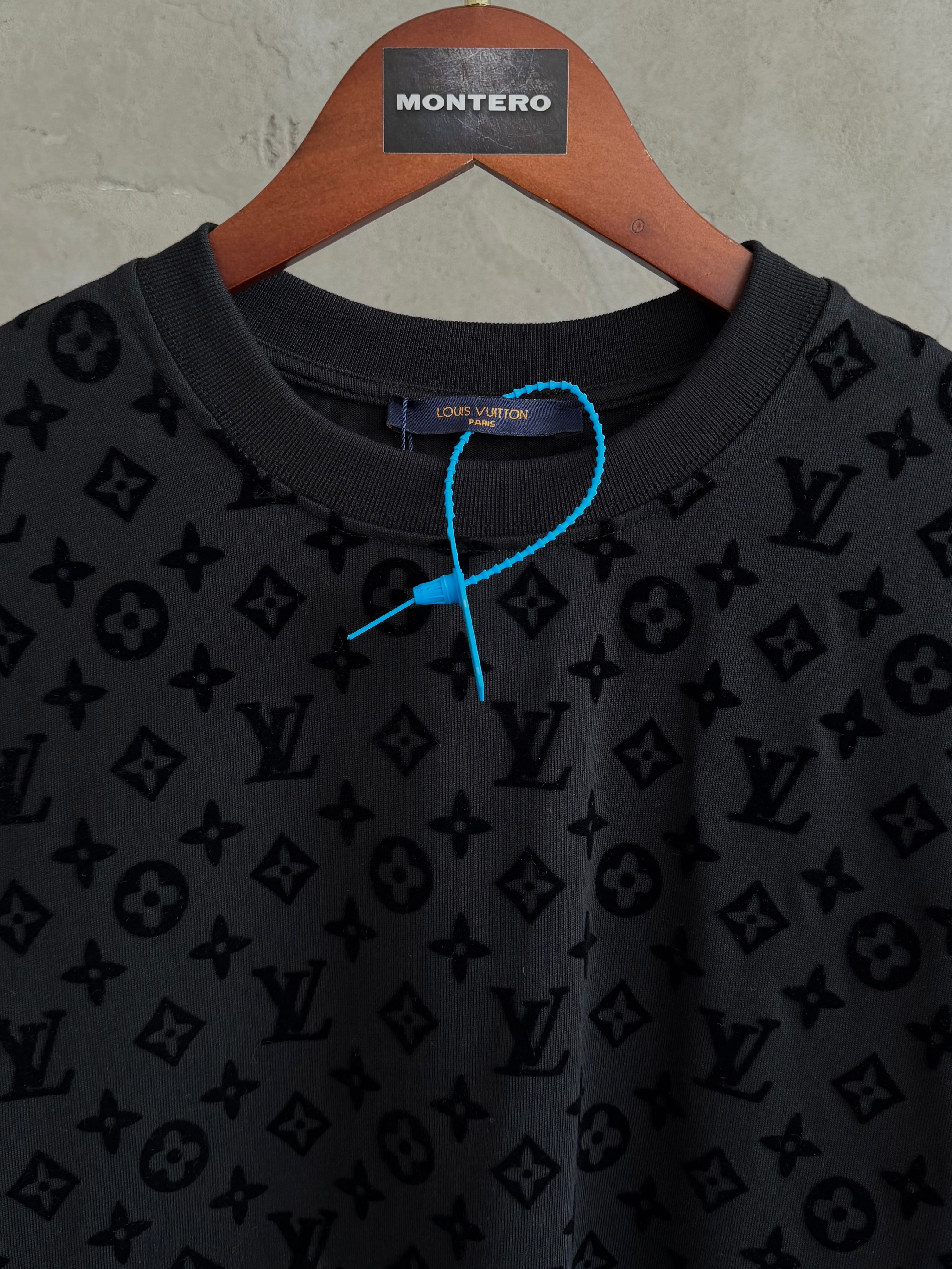 LV05 L&V full baskı siyah tshirt