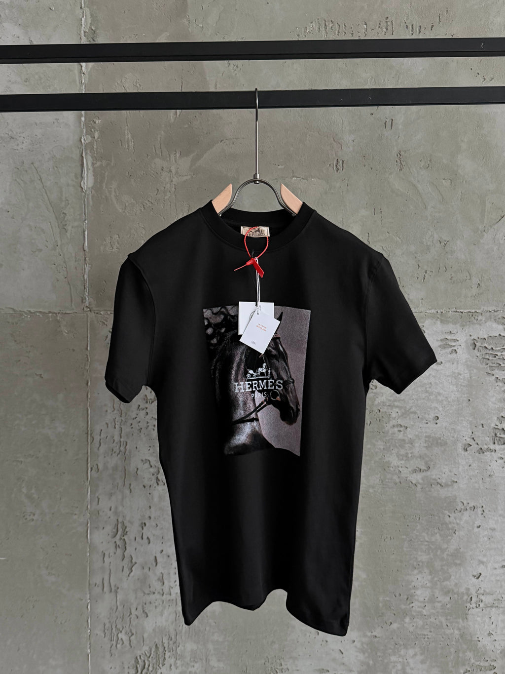 H06 Hermes Knight siyah tshirt
