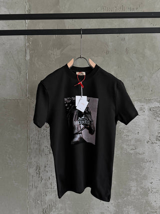 H06 Hermes Knight siyah tshirt