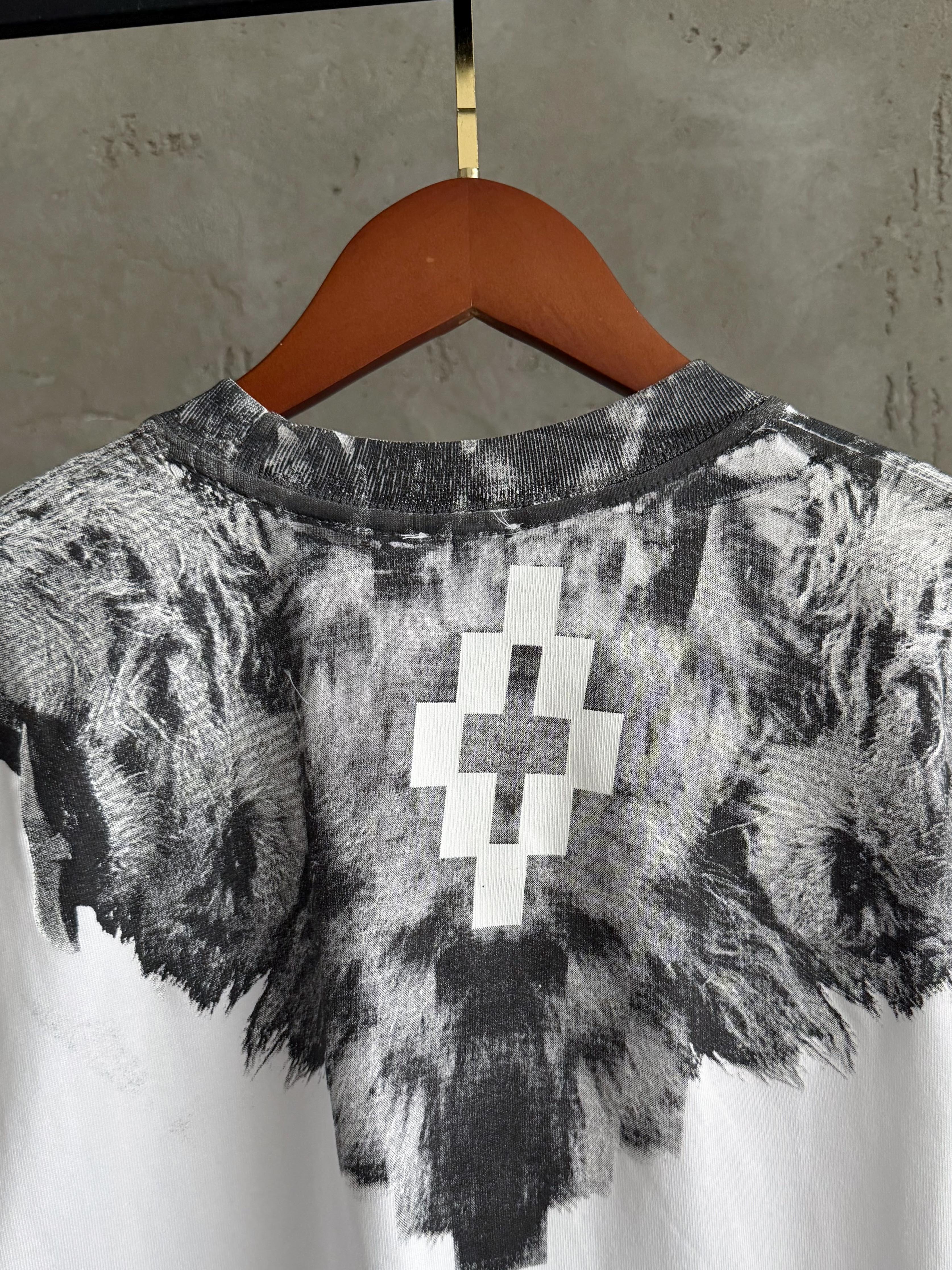MB02 Marcelo Burlon Leo gri-beyaz tshirt