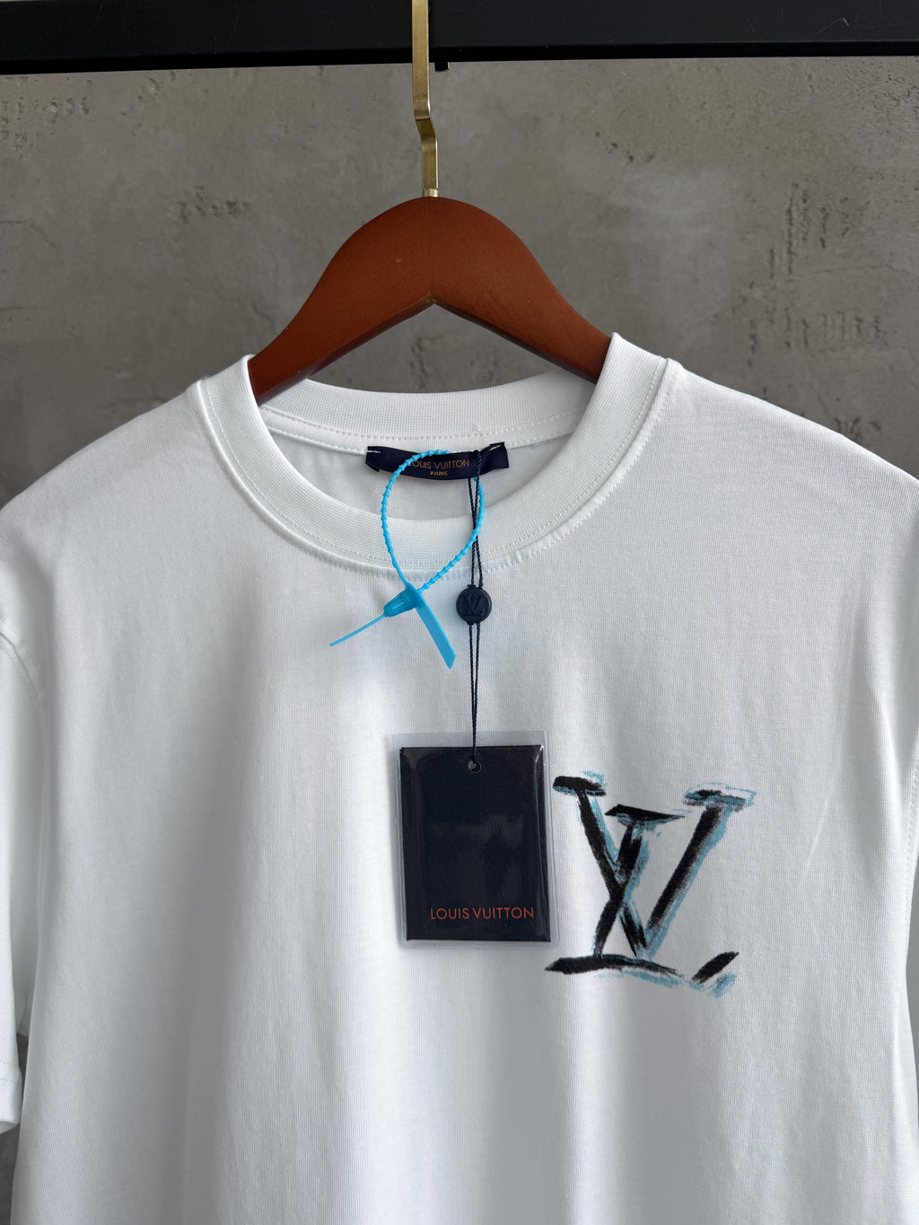 LV03 L&V Aqua Plus beyaz tshirt