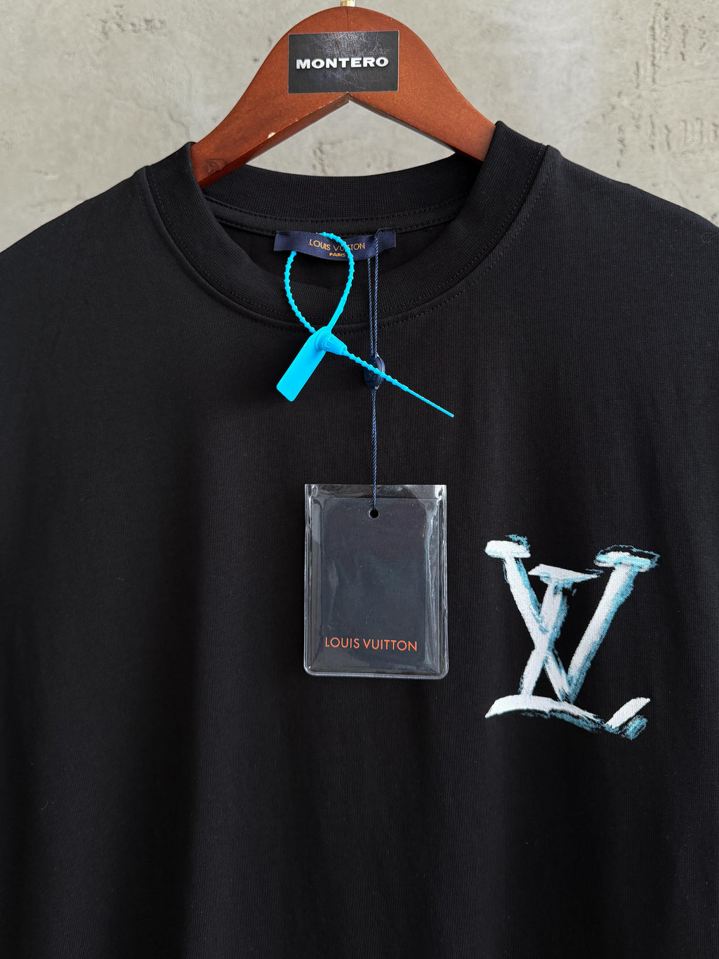 LV03 L&V Aqua Plus siyah tshirt