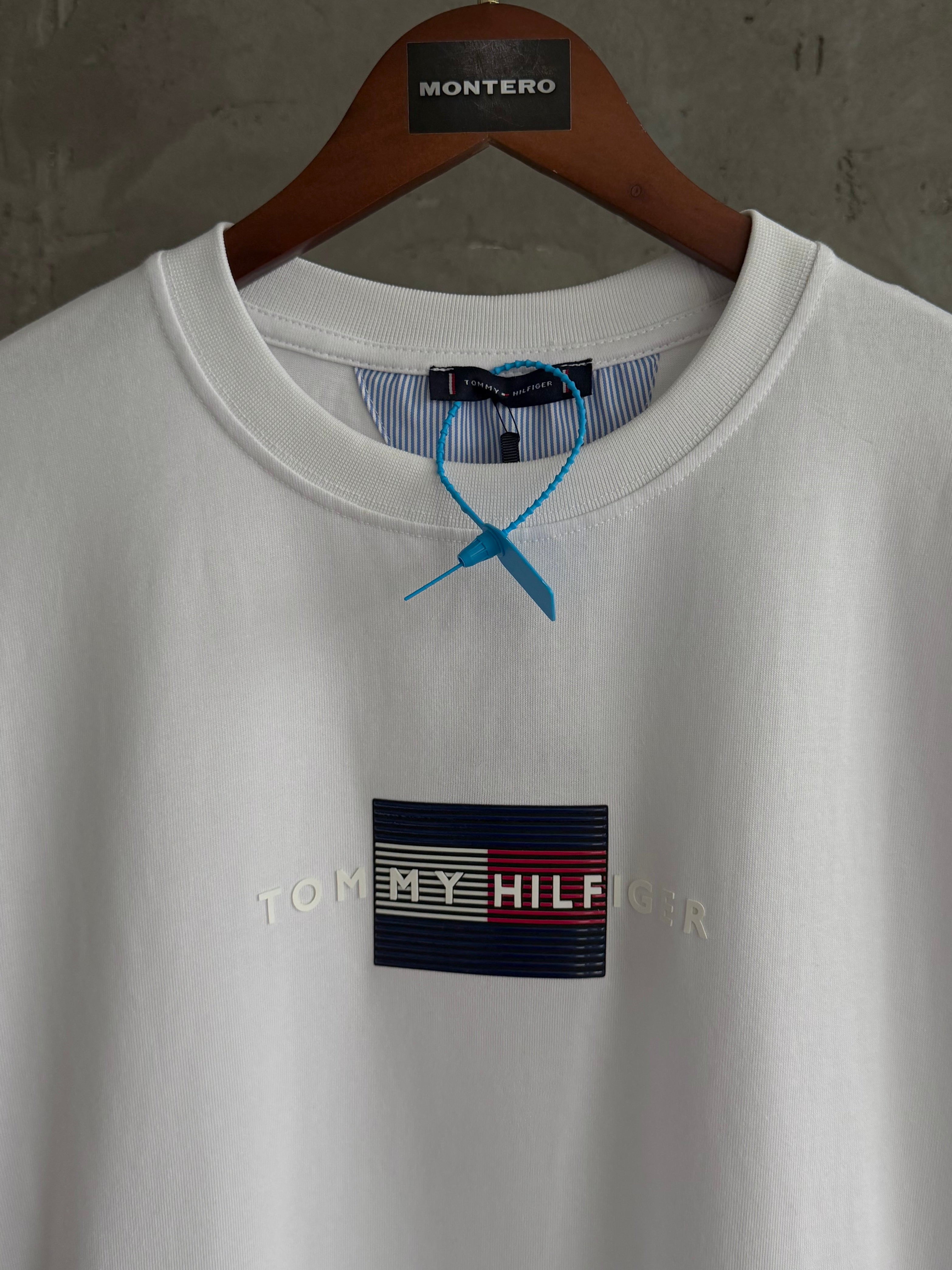 T01 Tommy yüksek baskılı beyaz tshirt