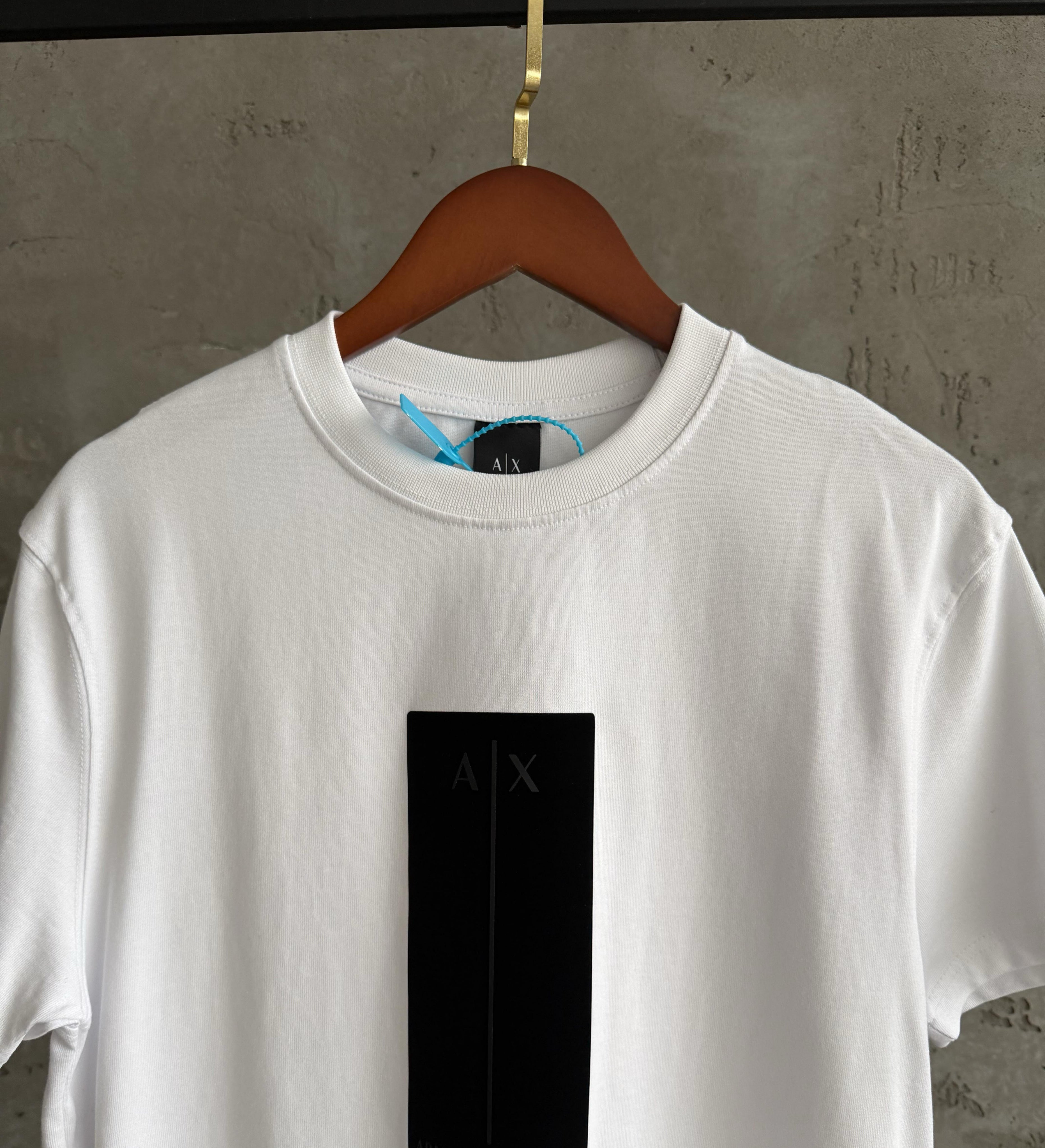 A/X01 Süet baskı beyaz tshirt