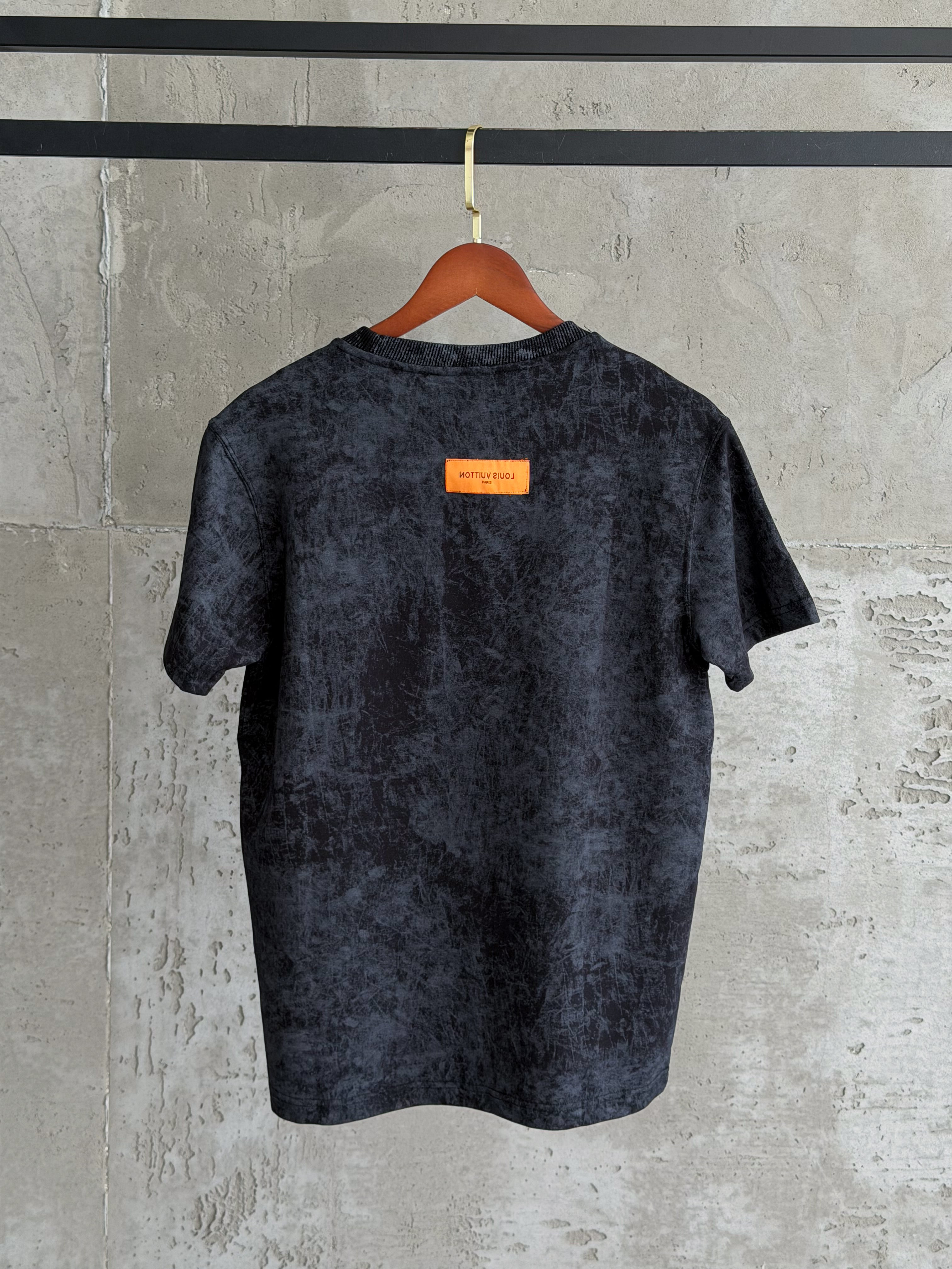 LV09 L&V Duman antrasit tshirt