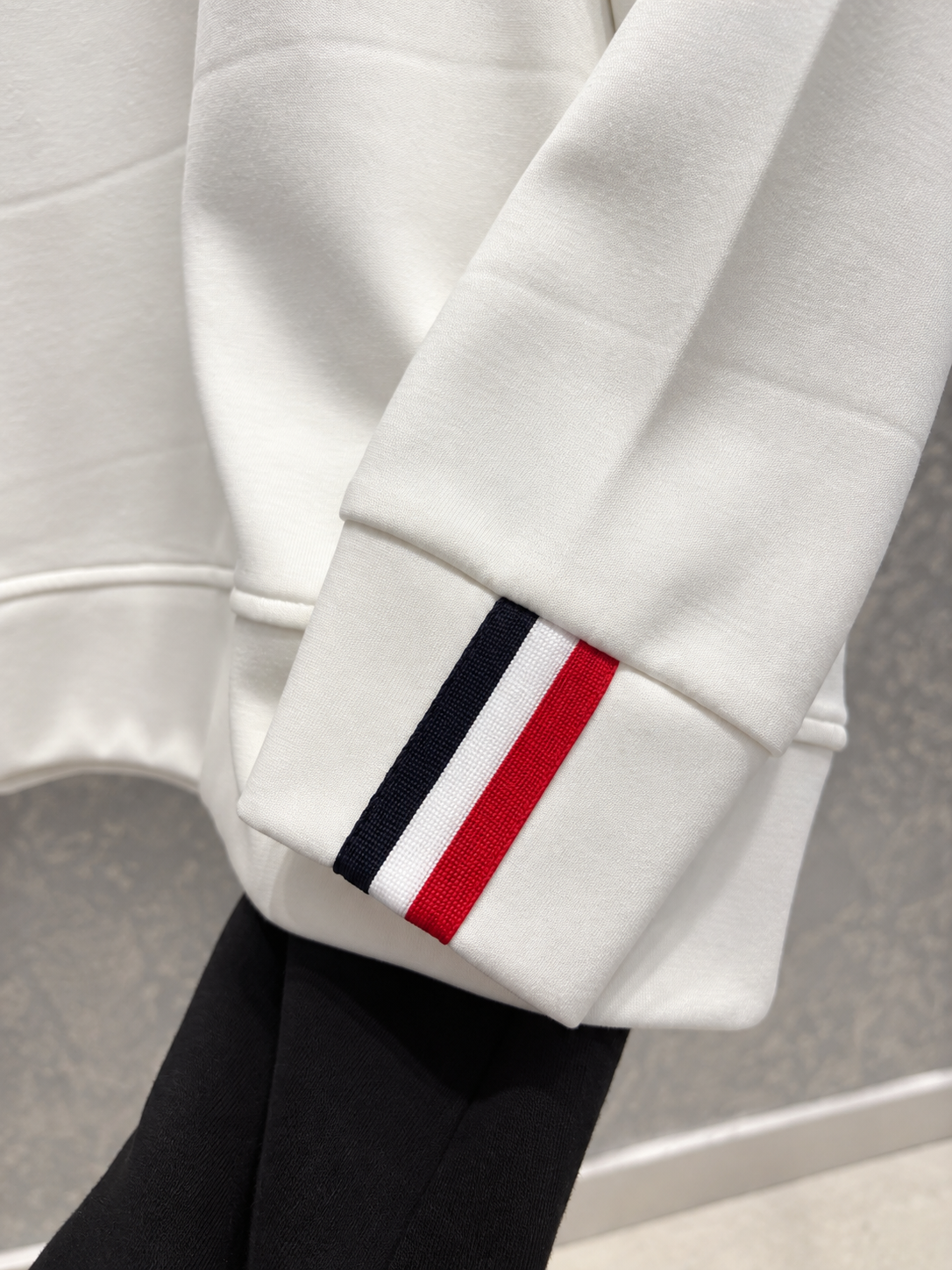 TMMY03 Basic Beyaz Sweatshirt