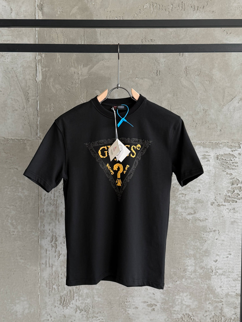 G03 Guess Çamur siyah tshirt