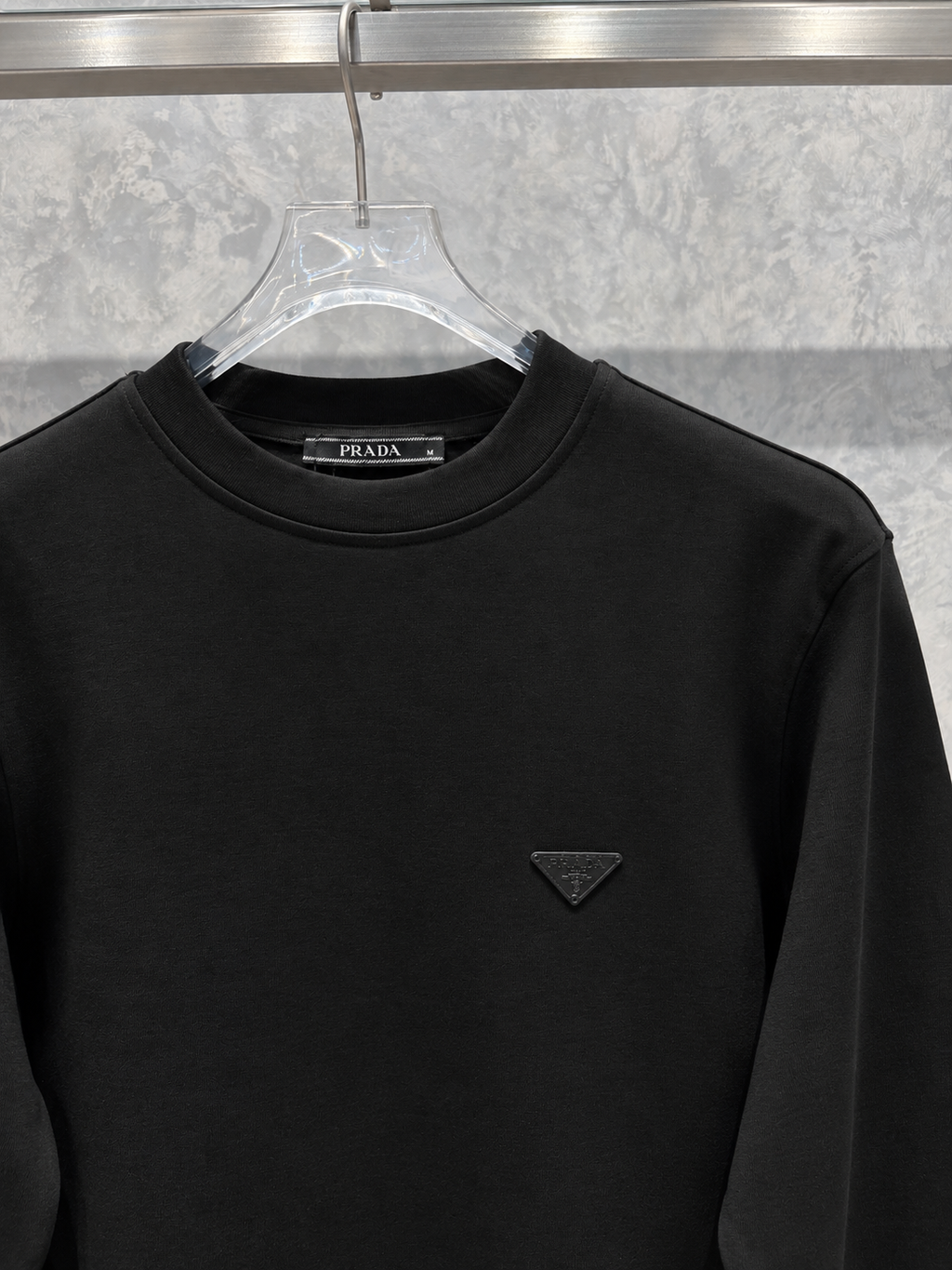 P03 Armalı Siyah Sweatshirt